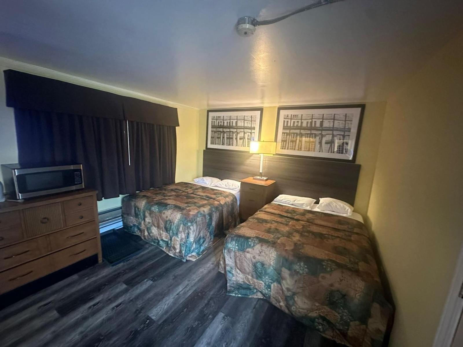 تيمينز Pine Ridge Motel المظهر الخارجي الصورة
