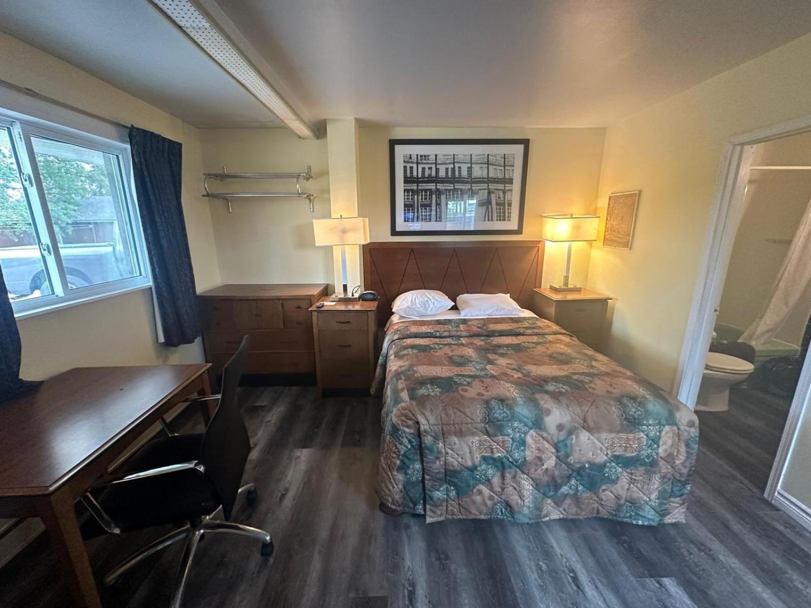 تيمينز Pine Ridge Motel المظهر الخارجي الصورة